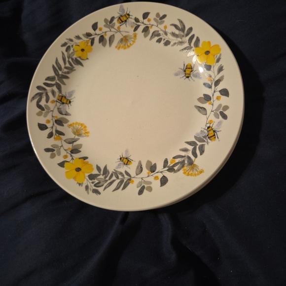 Royal Norfolk Yellow Floral and Bee Dinner Plate - Picture 1 of 1